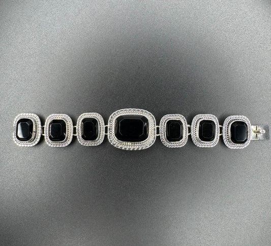 100-487__2023-12-05-21-59-10.jpg